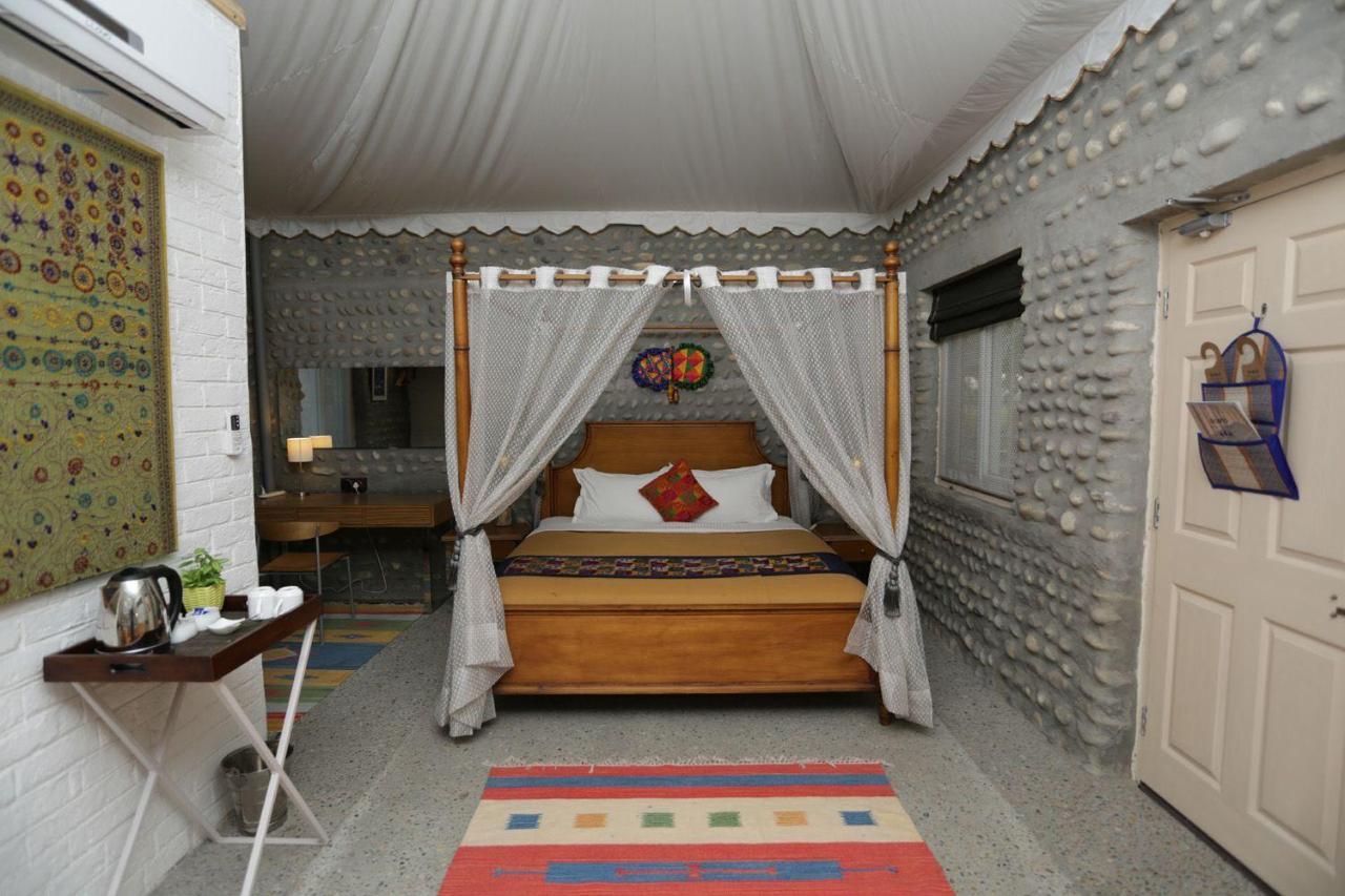 Anand At The Satluj Hotel Anandpur Sāhib Kültér fotó